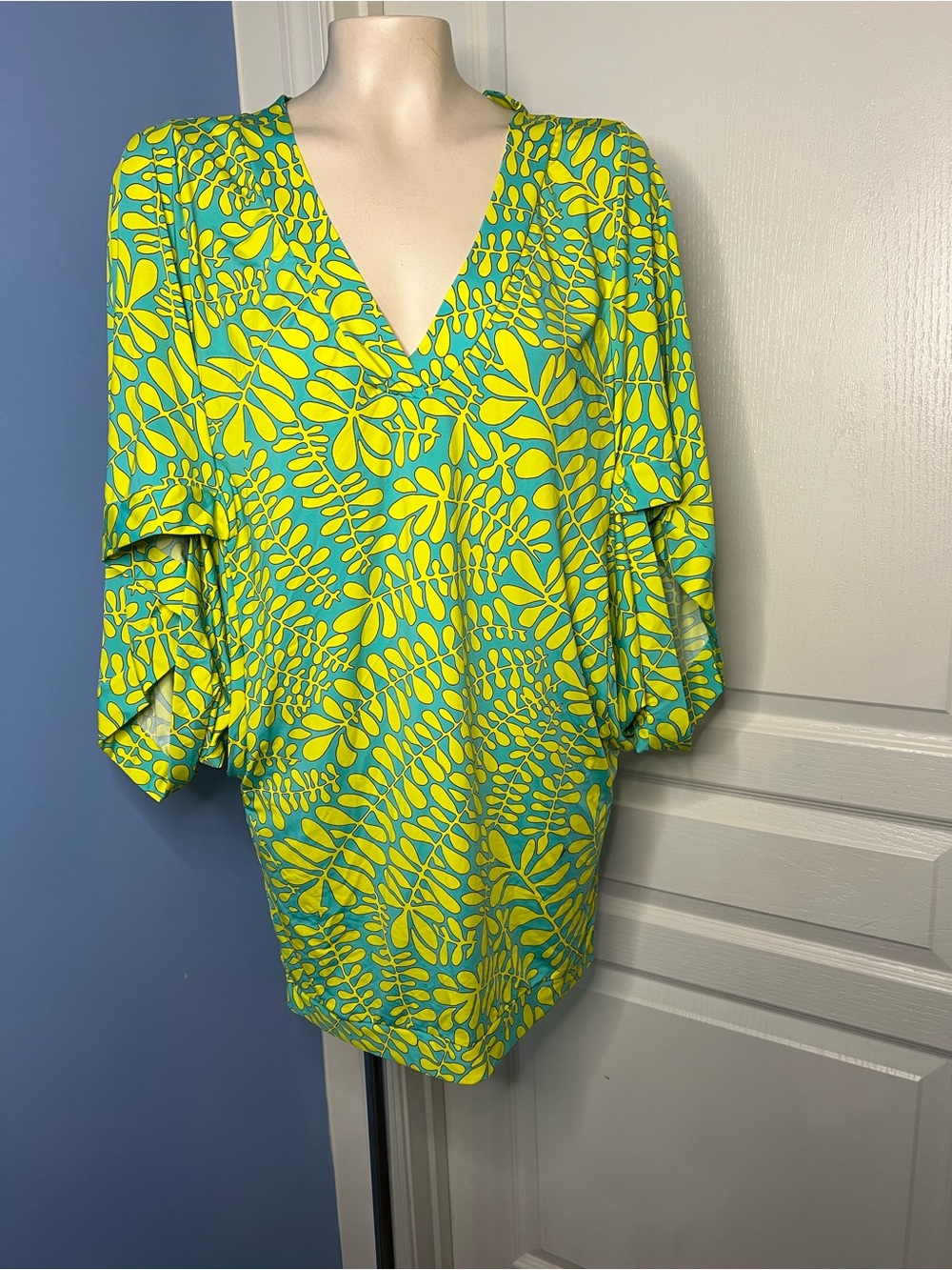 Trina Turk Trellis Swim Cover Up Teal and Yellow Floral Print size Medium